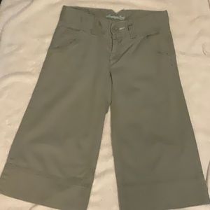 American eagle capri pants size 2